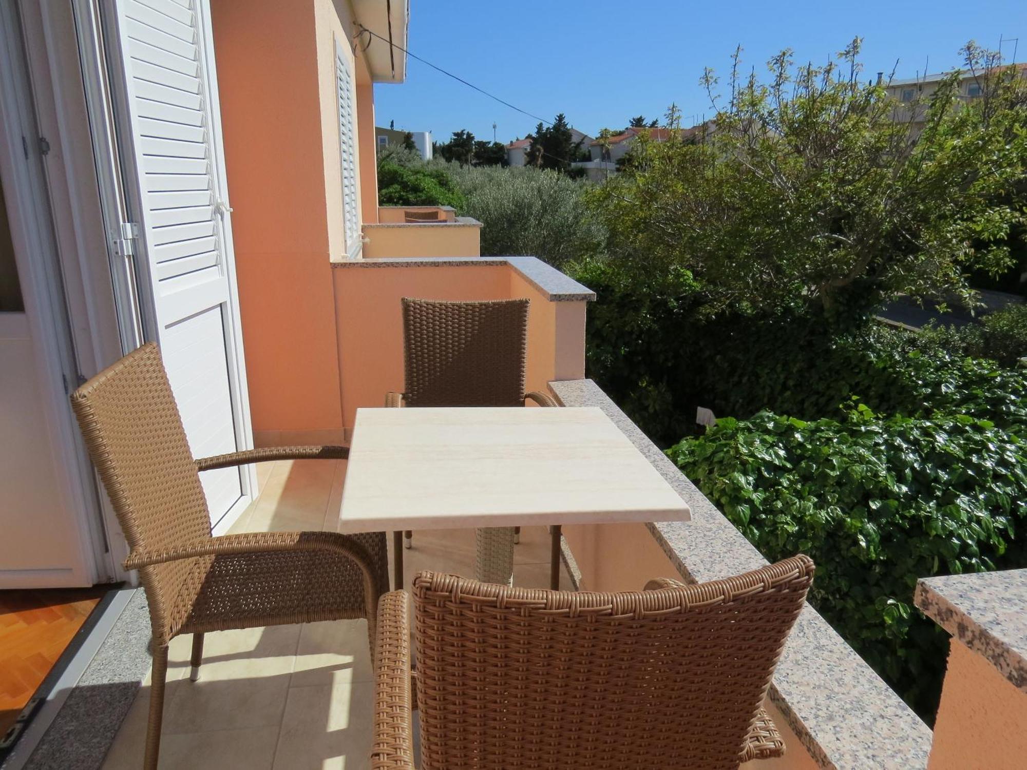 Apartment And Rooms Amenka نوفاليا المظهر الخارجي الصورة